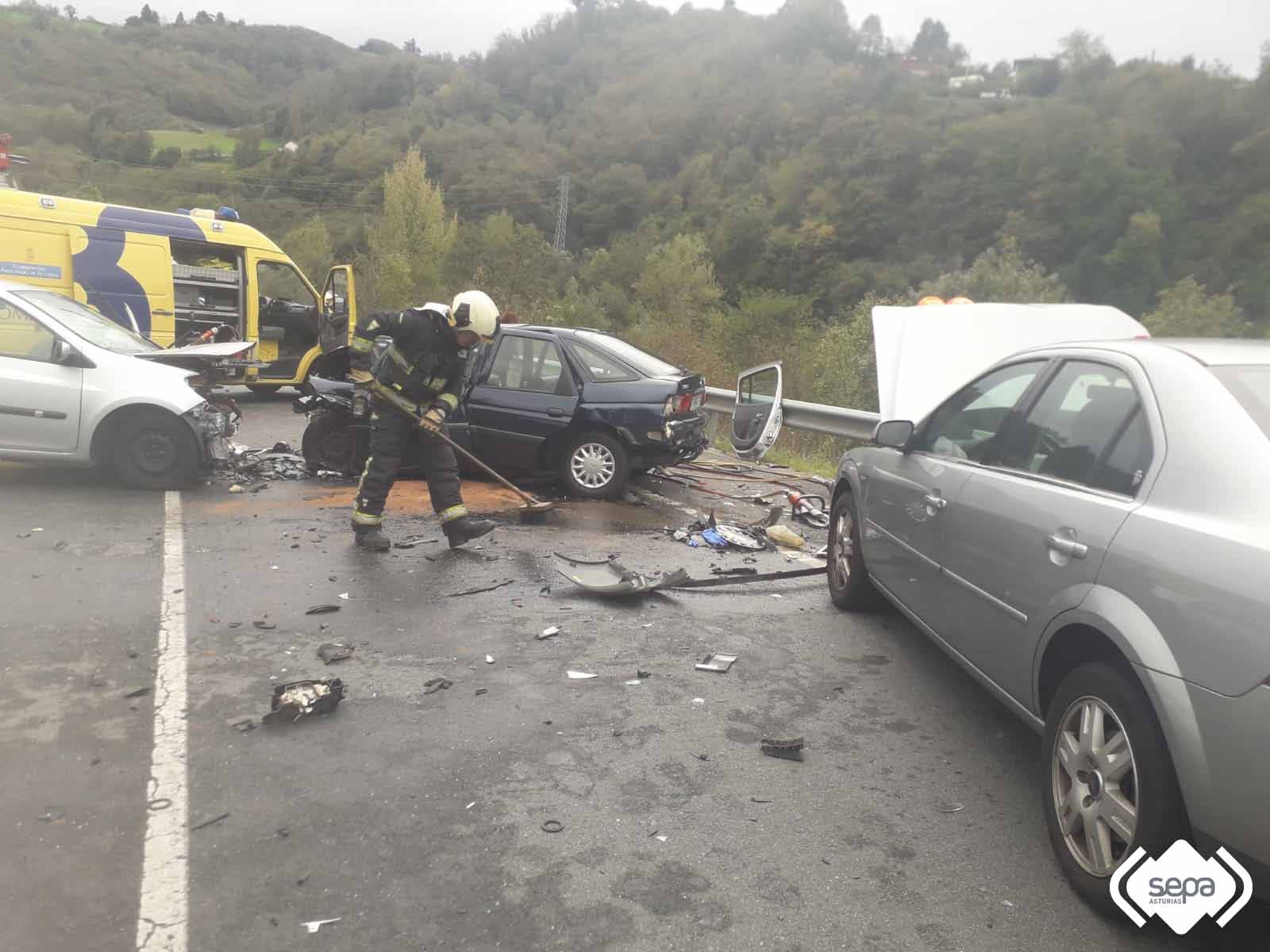 Imagen del estado en el que quedaron los vehículos implicados facilitada por el SEPA.