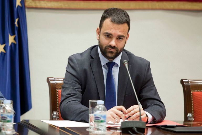 Aarón Afonso en comisión parlamentaria