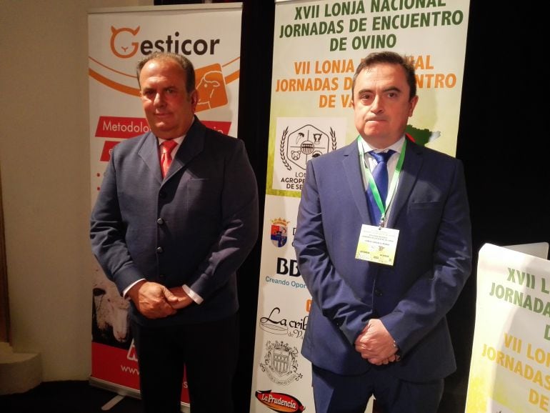 Urbano Caballo, presidente de la Asociación Española de Lonja y Mercado de Origen y Carlos González, presidente de la Lonja Agropecuaria de Segovia.