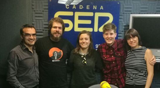 Integrantes de La Senda de Afra y Diariodeverano con Marcos Sanluis y Teba Chacón