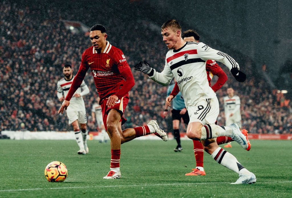 Alexander Arnold en el partido de Premier League entre el Liverpool FC y el Manchester United FC