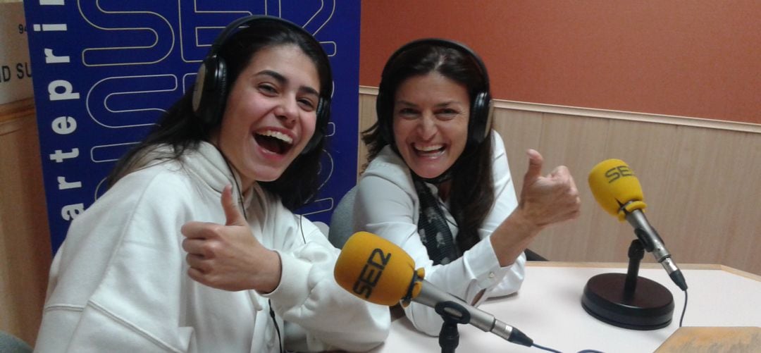 Jimena Serrano y Marta de Pedro nos hablan sobre el hockey femenino y de las Quimeras Valdemoro Ice Team.