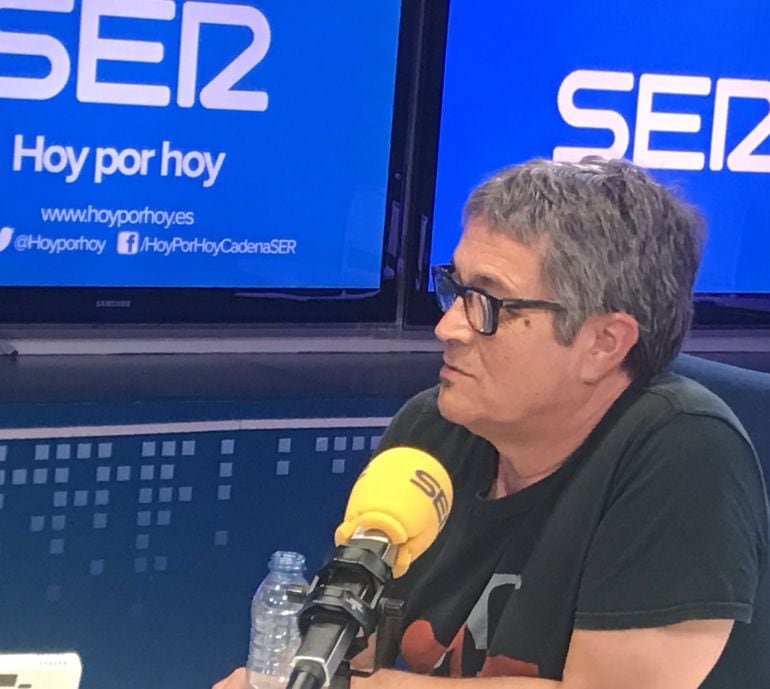 Chano Domínguez en los estudios de la Cadena SER.