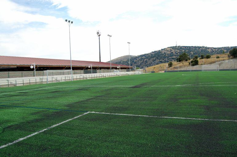 El nuevo campo de fútbol de Los Pajaritos estará pronto a disposición de los sorianos.