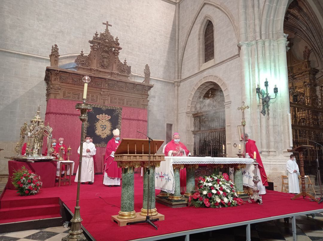 Eucaristía de San Antolín oficiada por el obispo de Palencia, Manuel Herrero