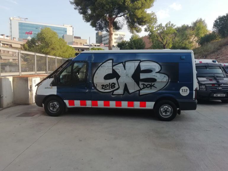 La furgoneta és un vehicle de l&#039;ARRO.