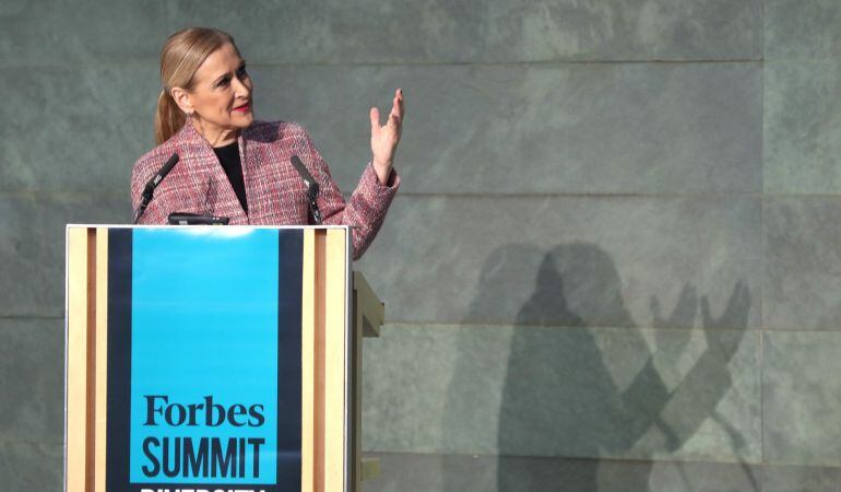 La presidenta de la Comunidad de Madrid, Cristina Cifuentes, pronuncia el discurso &quot;Gestión de la divesidad: un reto para las empresas&quot;.