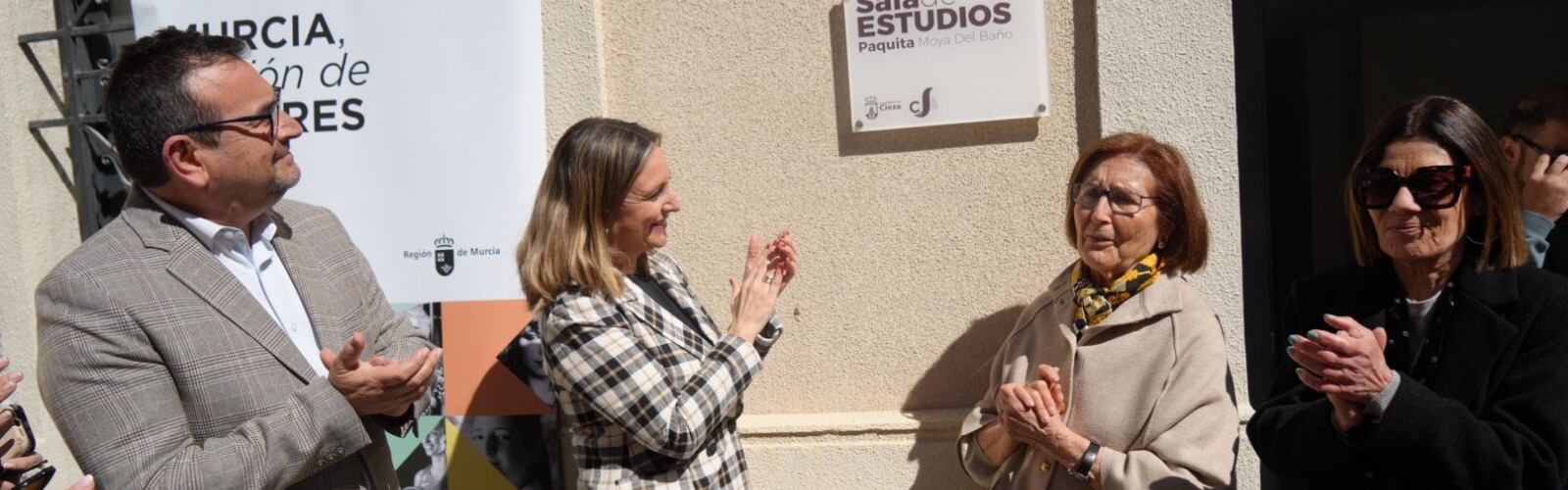 Francisca Moya, primera catedrática de la UMU, elegida Persona Mayor del Año