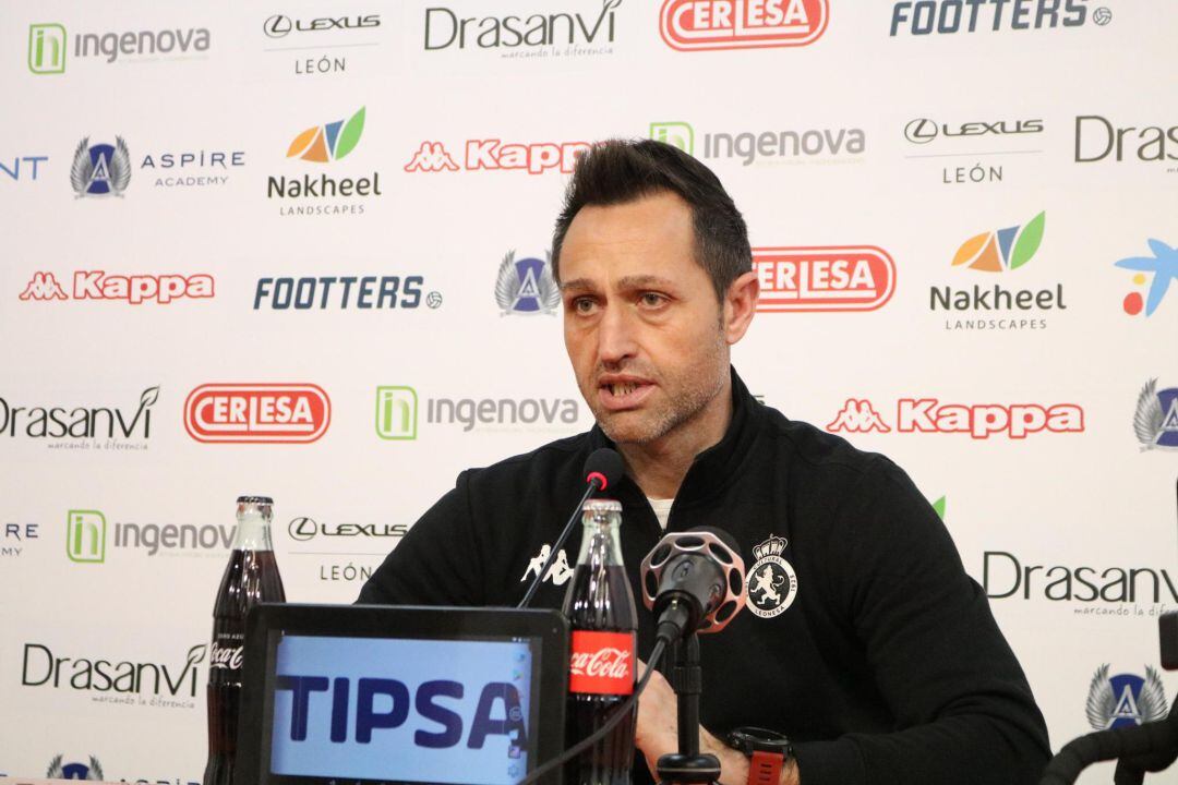 José Manuel Aira responde a las críticas planteadas sobre su estilo por algún sector de la afición