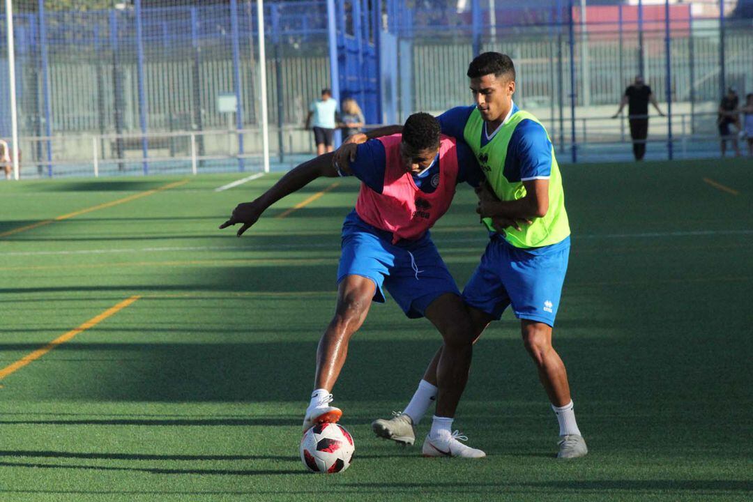 Amin durante un entrenamiento con el Xerez DFC