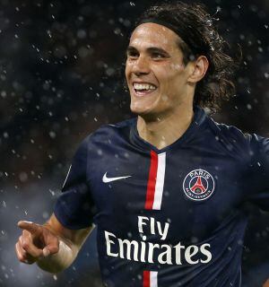 Edinson Cavani celebra un gol