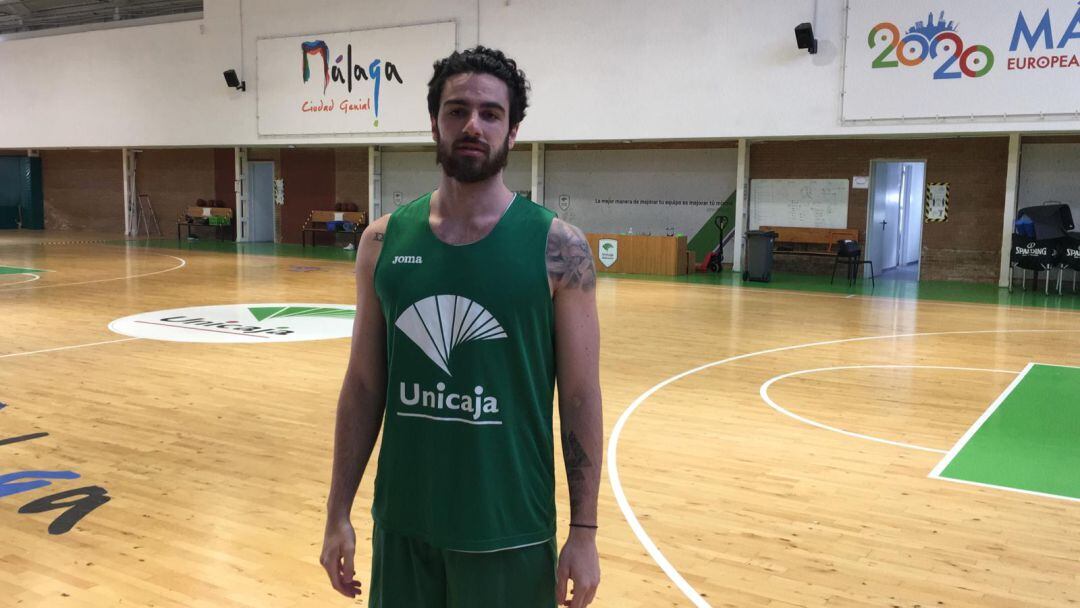 Francis Alonso antes de empezar el entrenamiento en Los Guindos