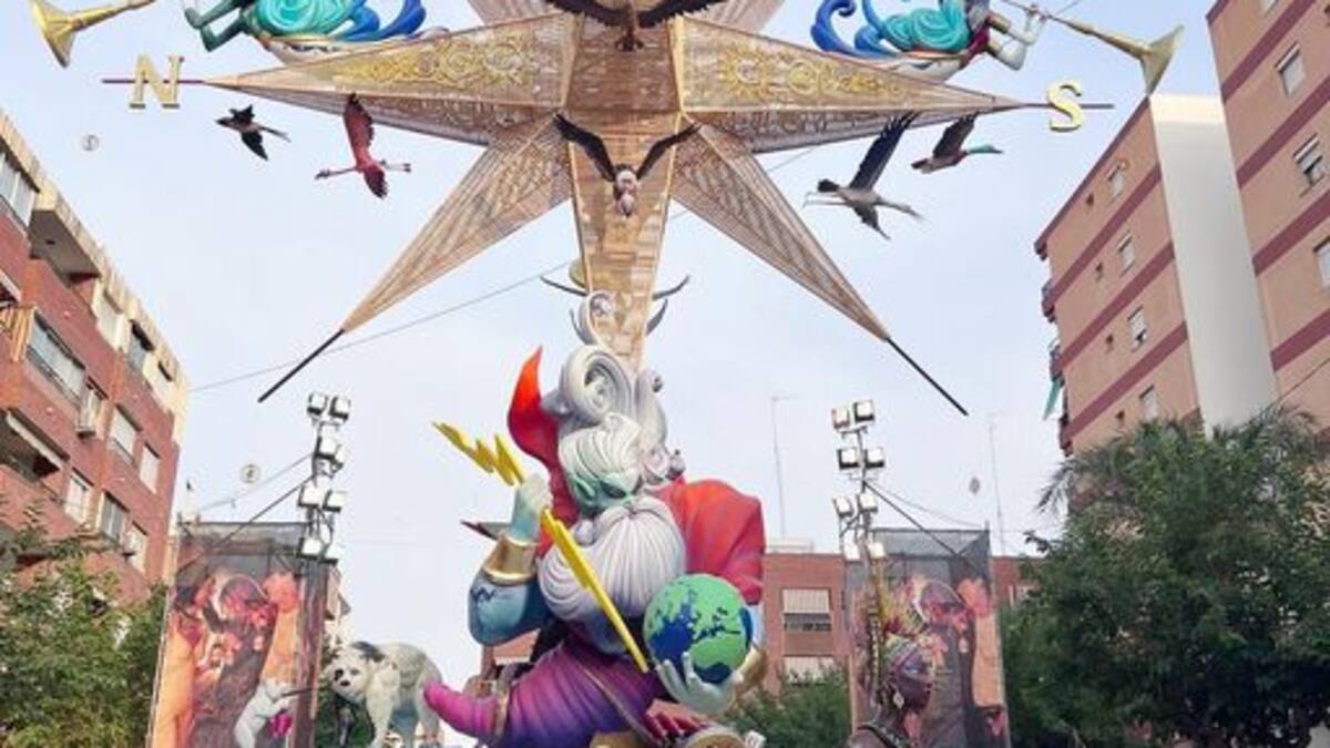 Los artistas de La Safor triunfan en las Hogueras de Alicante