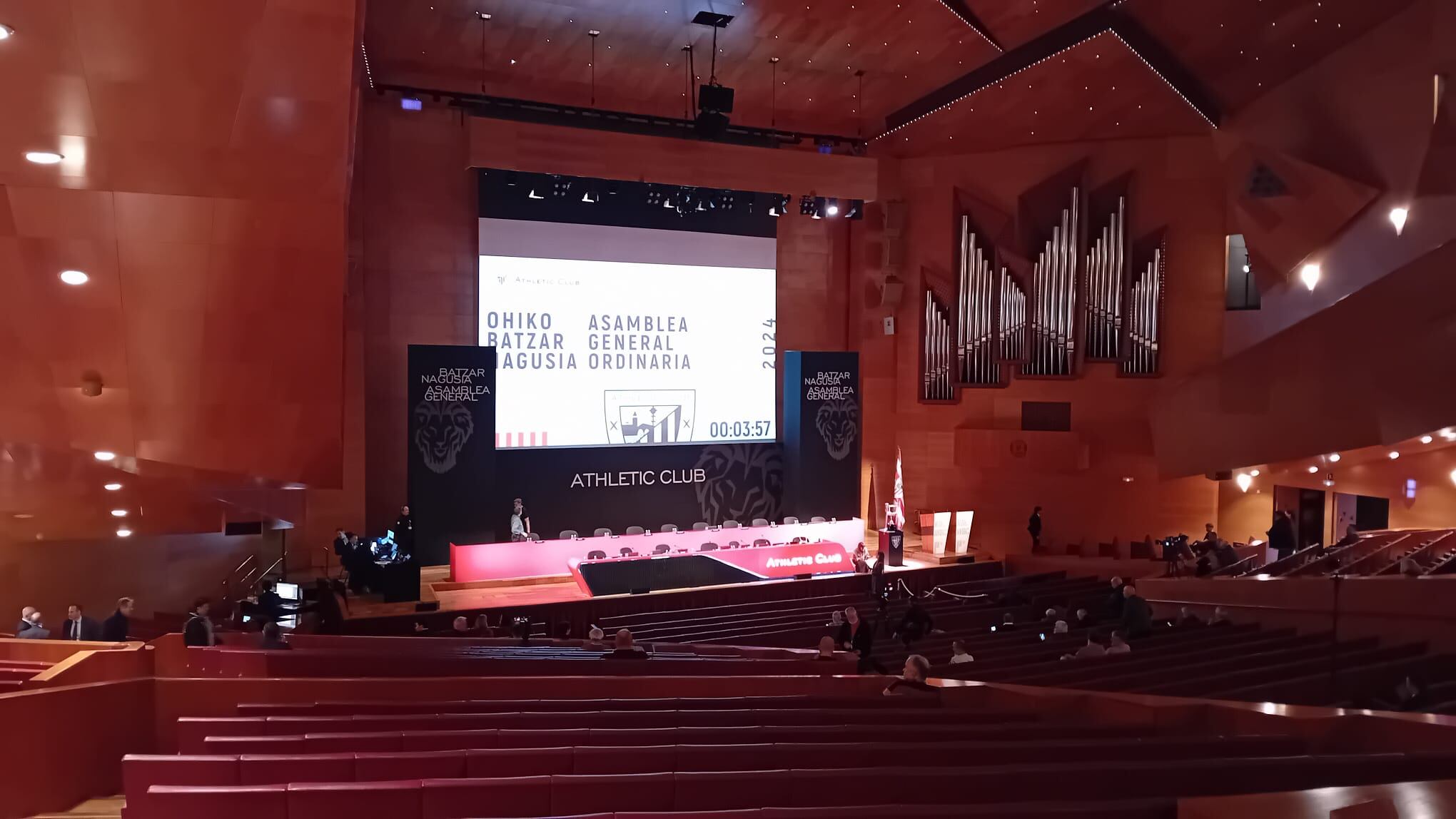 El Palacio Euskalduna acoge este martes la Asamblea General de socios compromisarios del Athletic