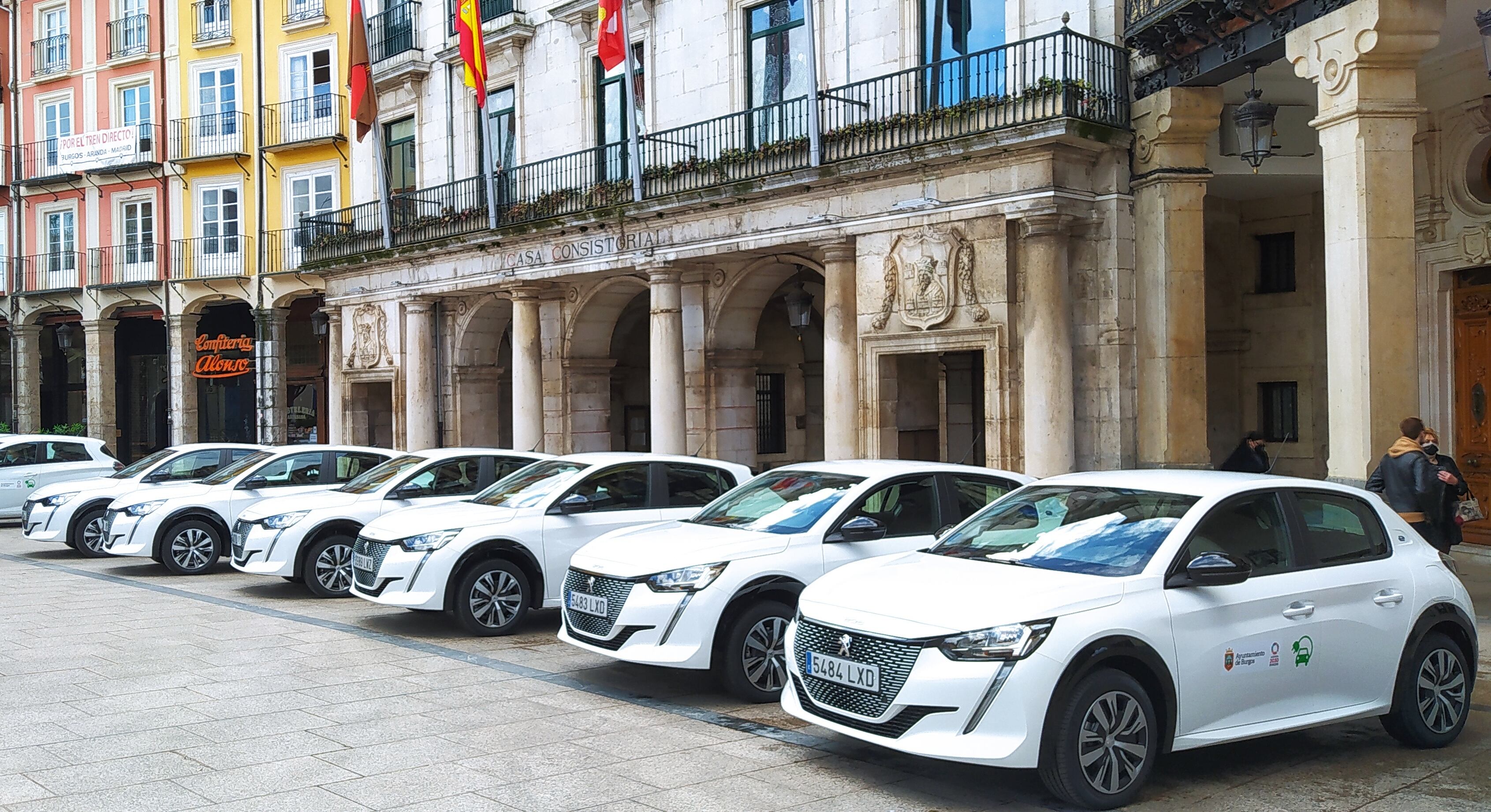 Vehículos eléctricos incorporados a la flota municipal