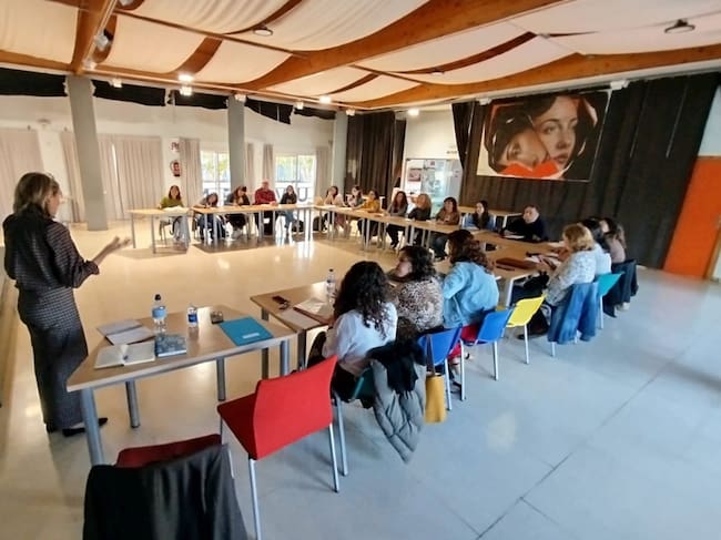 22/04/2026 Cartagena refuerza la prevención de adicciones con dos nuevos programas para menores.
La Oficina Técnica del Plan Municipal de Prevención de Adicciones (PMAD) de Cartagena ha puesto en marcha una nueva estructura de intervención dirigida a menores, jóvenes y familias que busca la promoción de hábitos saludables y la prevención de comportamientos adictivos.