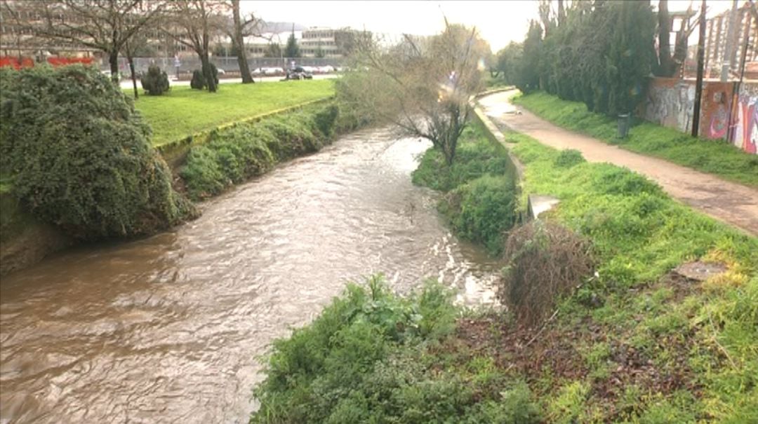 Río Lagares a su paso por Balaídos.