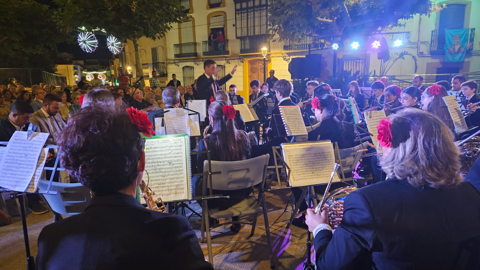 Otro momento de Francisco Bernal al frente de la Banda de Música &#039;Jerónimo Caballero&#039;