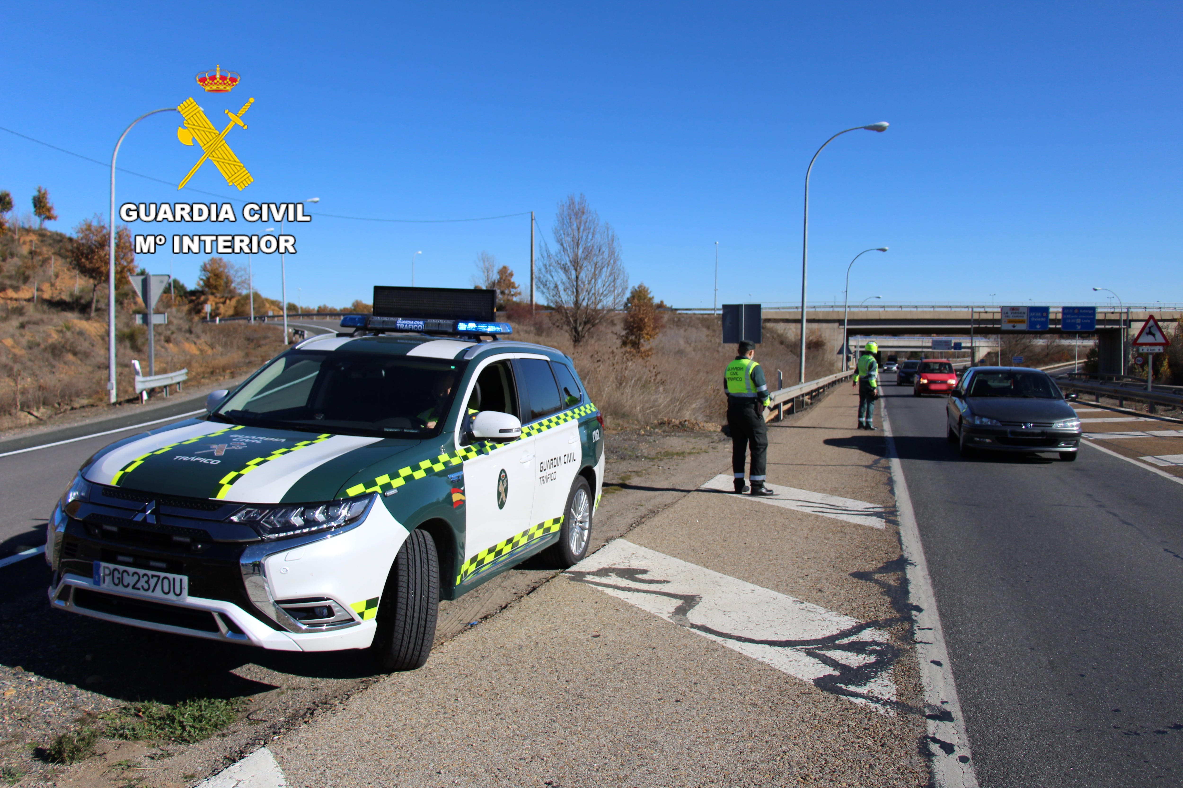 Agentes del subsector de tráfico de la Guardia Civil