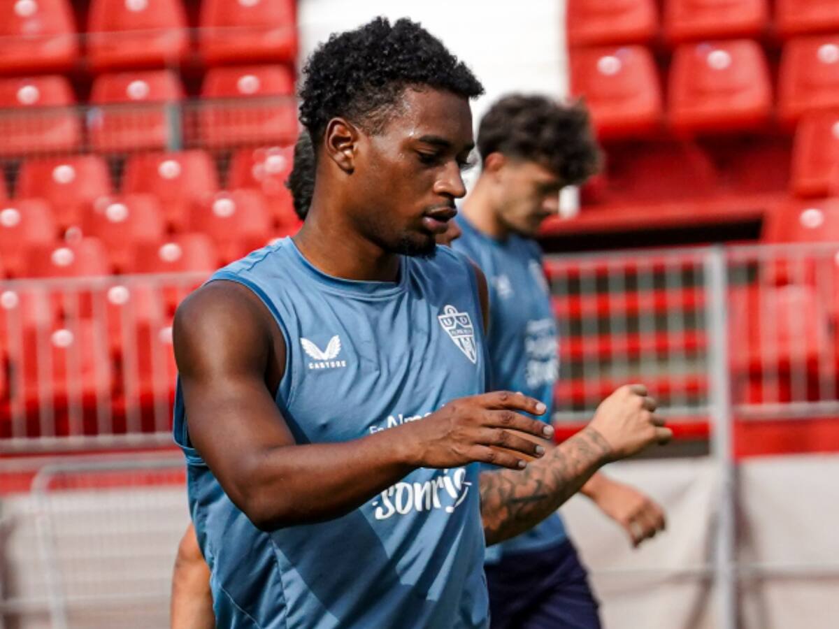 Otra opción del Almería mientras llega otro extremo