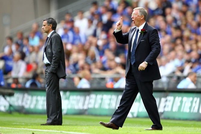 Los dos técnicos, durante un partido entre el Chelsea y el Manchester United de la Premier League