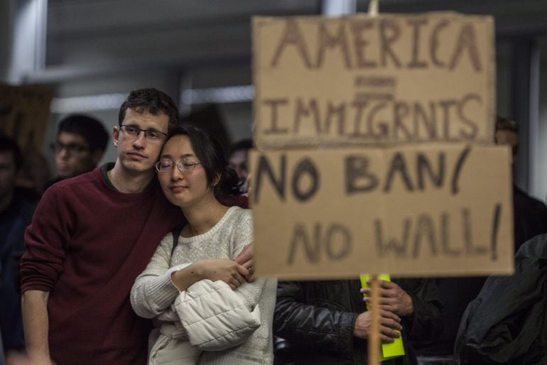 Una juez bloquea parte del veto de Trump a ciudadanos de siete países musulmanes