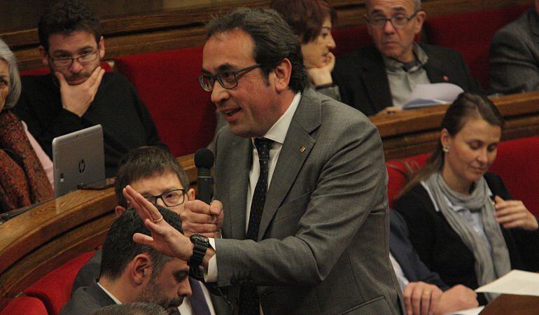 El conseller de Territori i Sostenibilitat, Josep Rull, en un moment del Ple del Parlament d&#039;aquest dimecres 17 de febrer. 