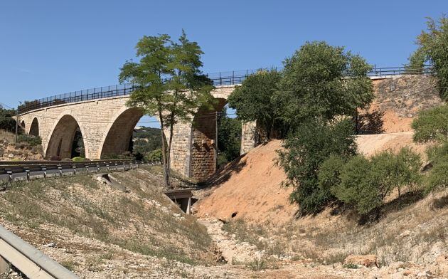 Entrada a Mondéjar (puente antiguo Ferrocarril del Tajuña)