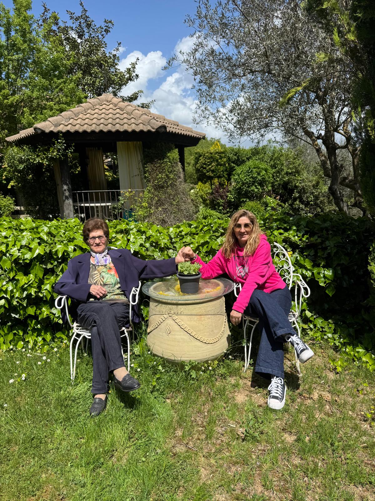 Laura Angulo y Ángela Betato.