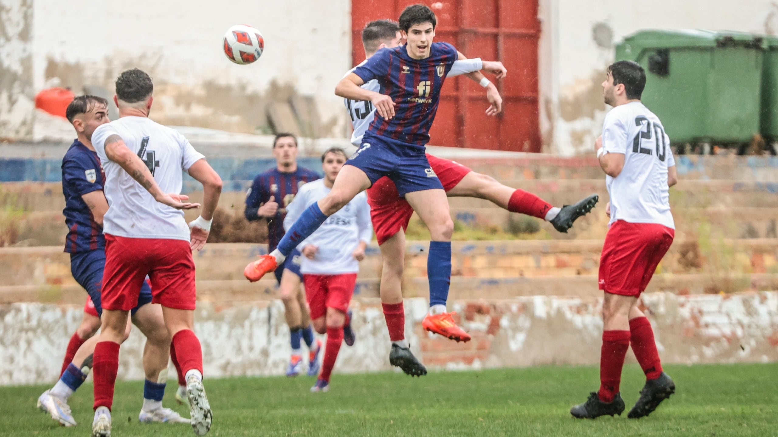 El Eldense B sigue sin encontrar el camino de la victoria