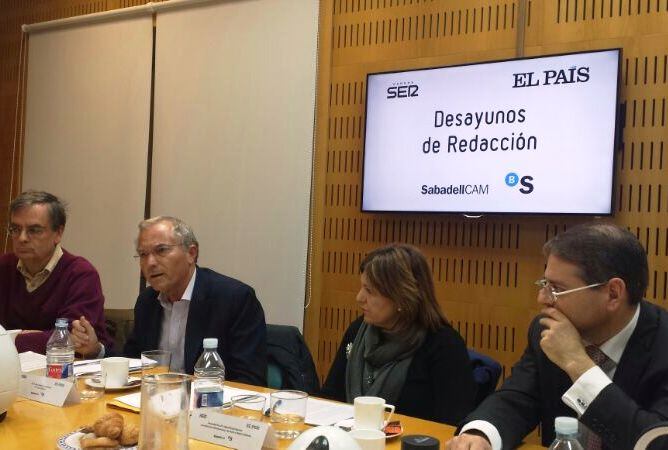 Imagen del último desayuno de redacción organizado por la SER y el País