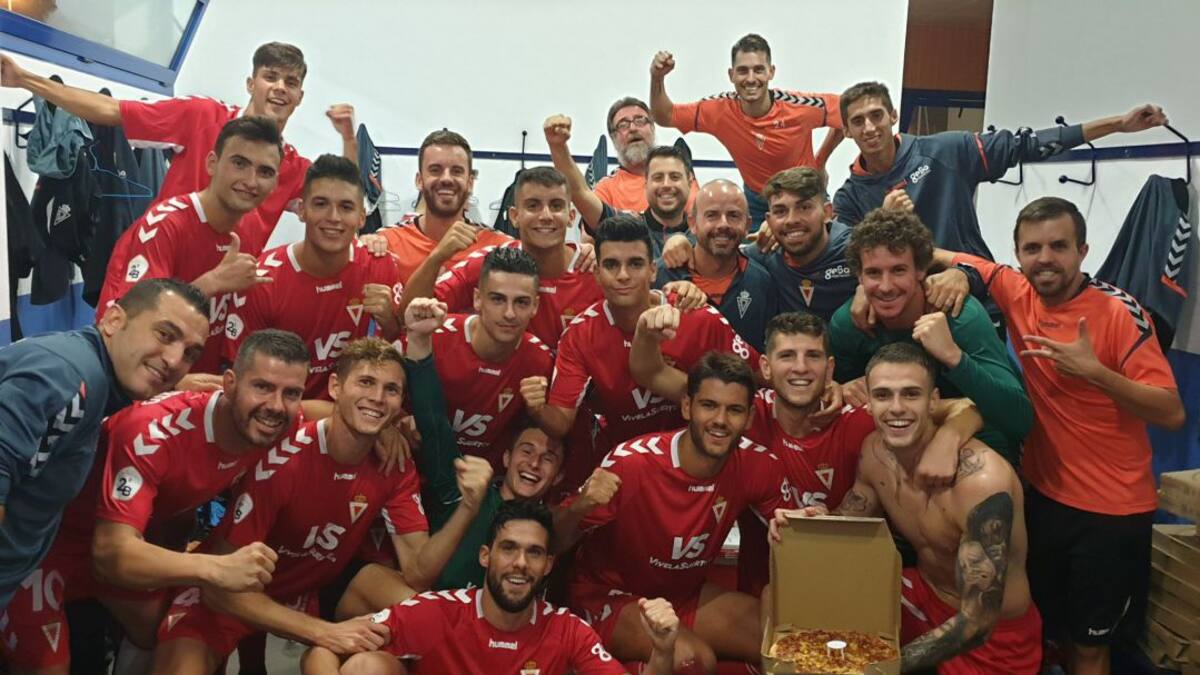 El Real Murcia gana al Vélez y sueña con la Copa del Rey