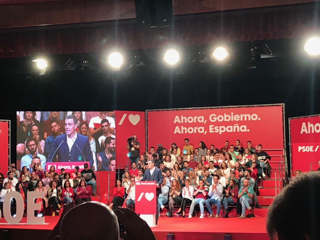 Acto de precampaña de Pedro Sánchez en Alcázar de San Juan