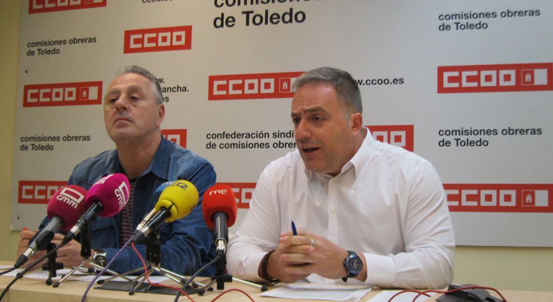 El secretario de Empleo de CCOO Toledo y el secretario provincial de Construcción y Servicios en rueda de prensa