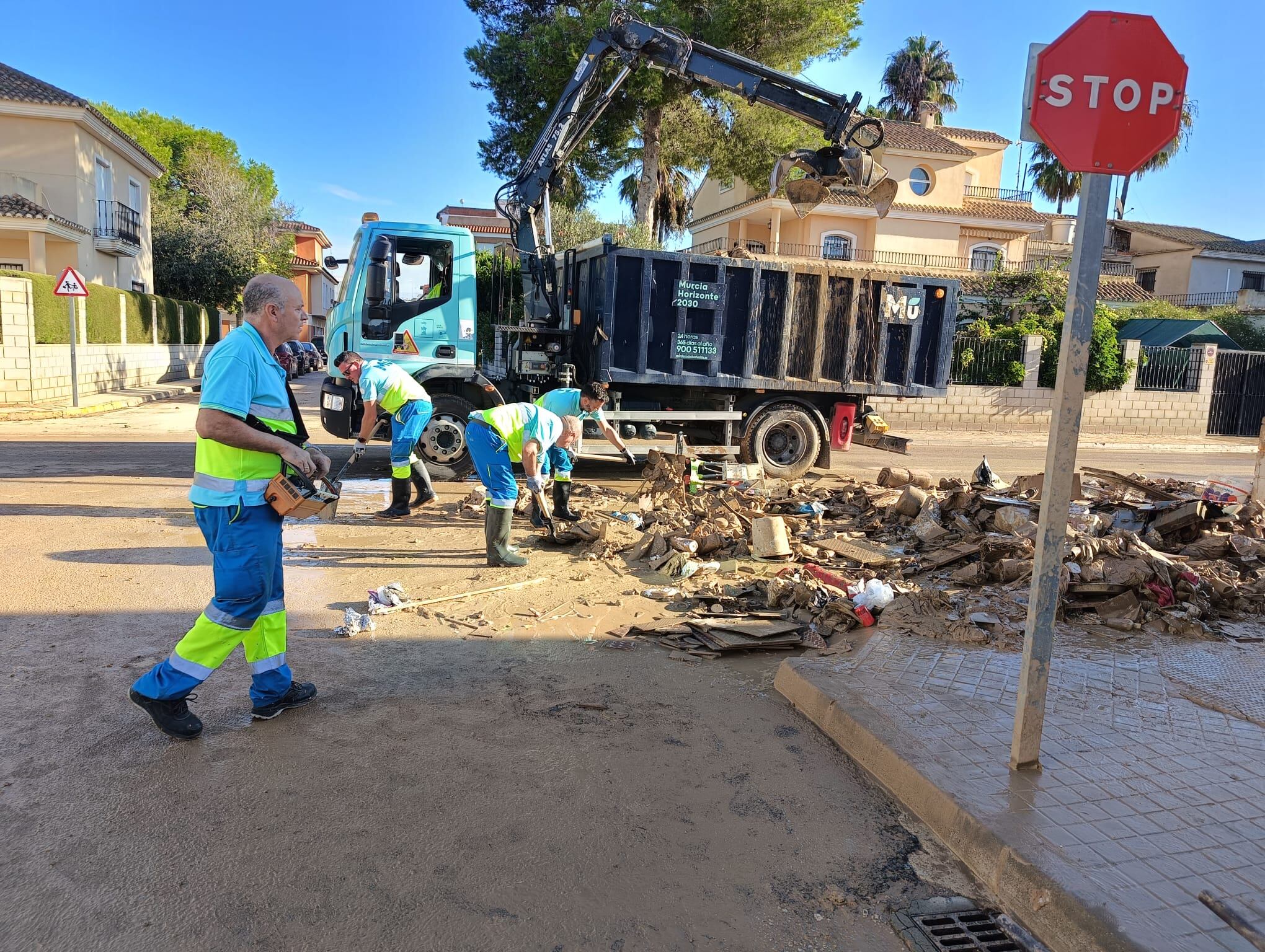 Trabajadores de PreZero trabajando en Valencia