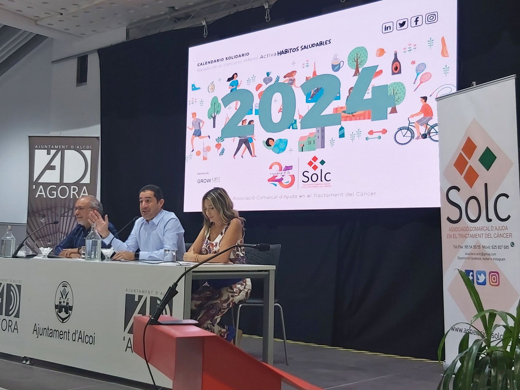 La presidenta de Solc, María José Grau, el alcalde de Alcoy, Toni Francés y el director comercial de Grow Up, Carlos Sempere, en la presentación del acto en la Sala Àgora