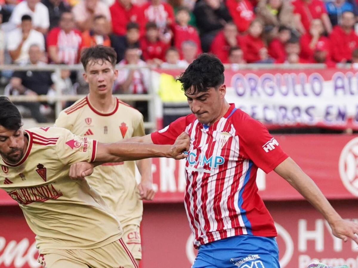 "El Real Murcia tiene oportunidad de jugar los playoffs"