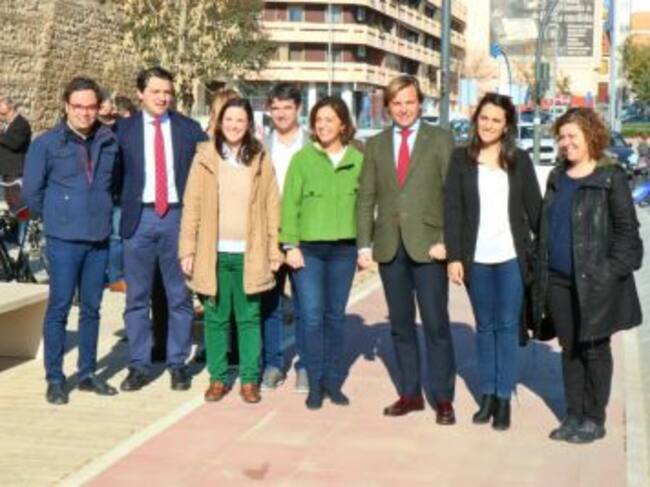 Autoridades presentes hoy en la inauguración del carril bici