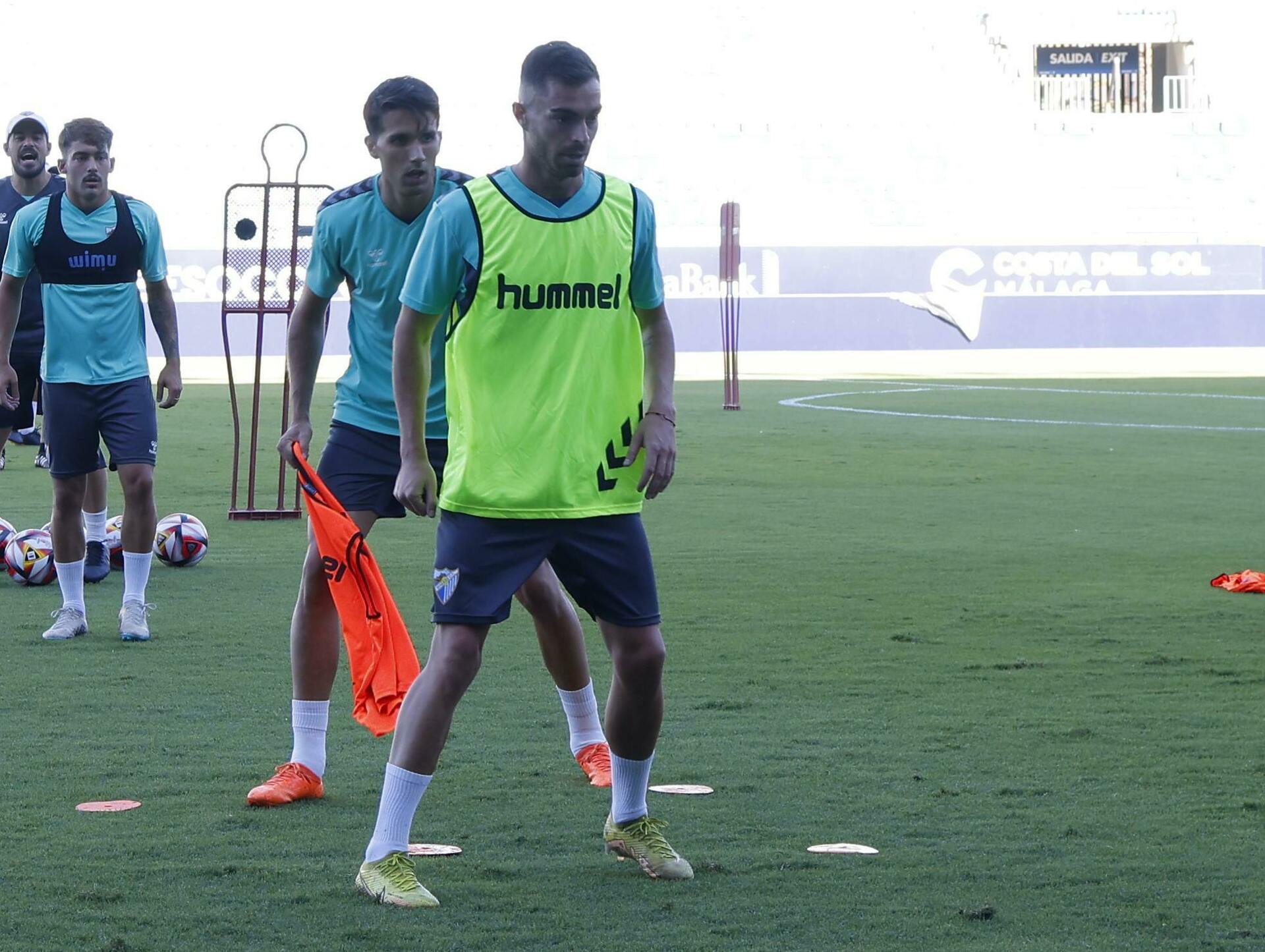 Juan Hernández, entrenando con el Málaga