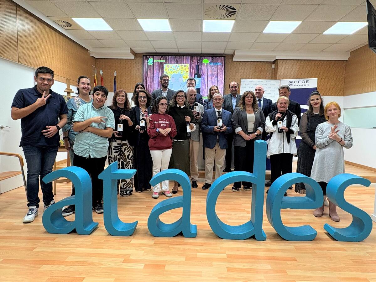 Atades y Enate presentan el vino solidario de la Amistad