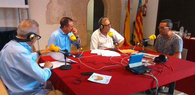 Robert Raga, alcalde de Ribaroja de Túria, y José Ángel Hernández, concejal de Patrimonio y Turismo en el programa Hoy por Hoy Locos por Valencia