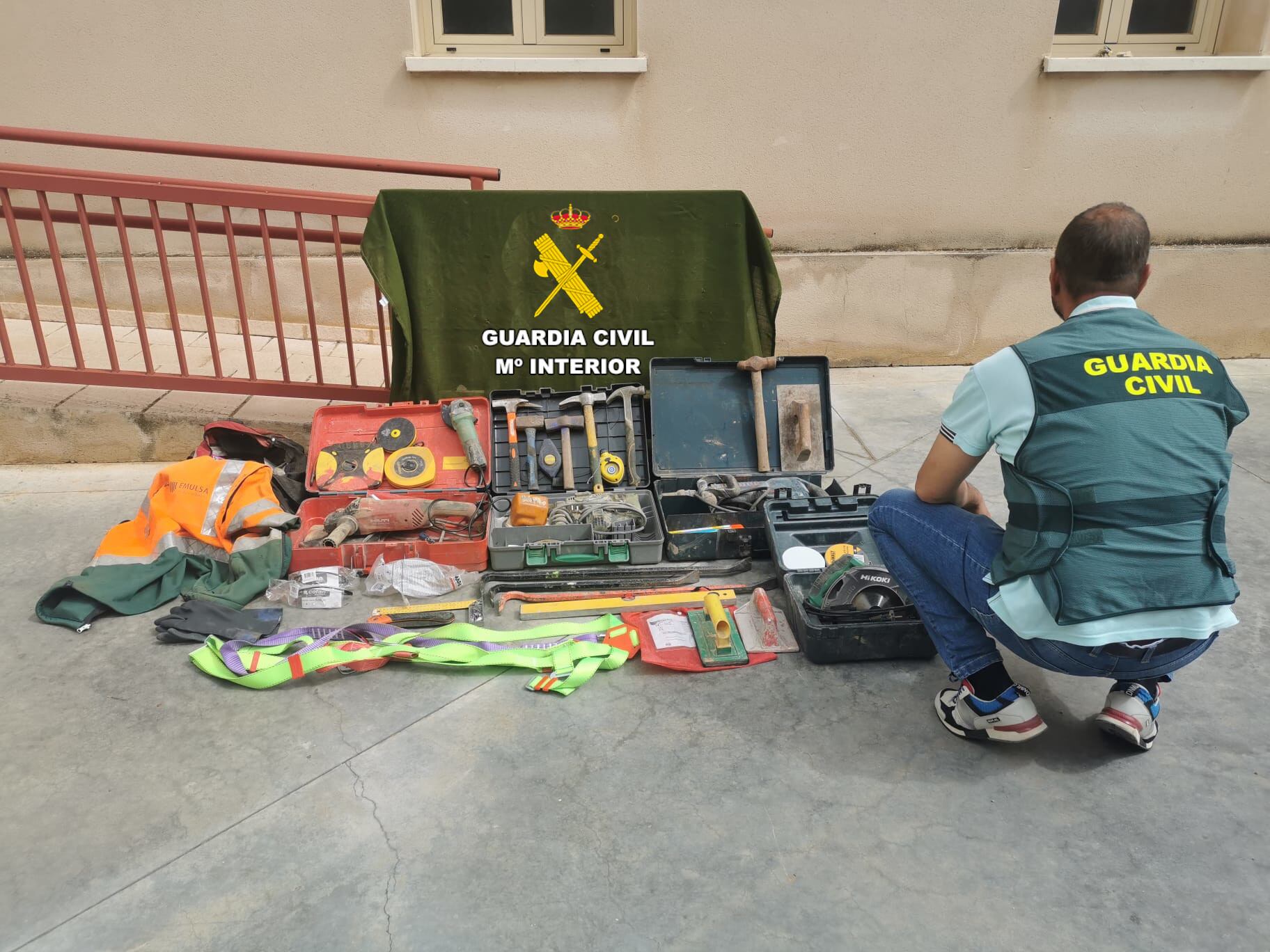 La Guardia Civil de Palencia detiene a trespersonas por robos en casetas de obra en Cisneros