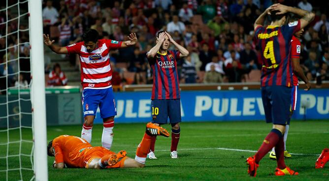 El equipo de Martino sufre su quinta derrota de la Liga en Los Cármenes en un partido en el que el Granada se llevó el choque con un gol de Brahimi.