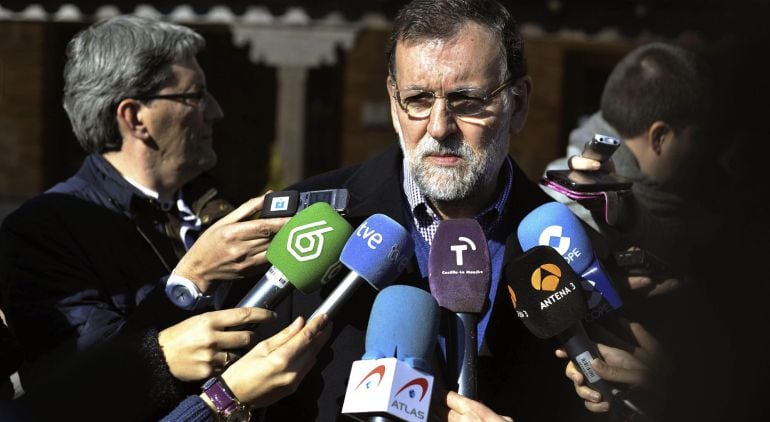 El presidente del Gobierno, Mariano Rajoy, en declaraciones a los periodistas al acabar la reunión del comité de dirección que el PP en Toledo