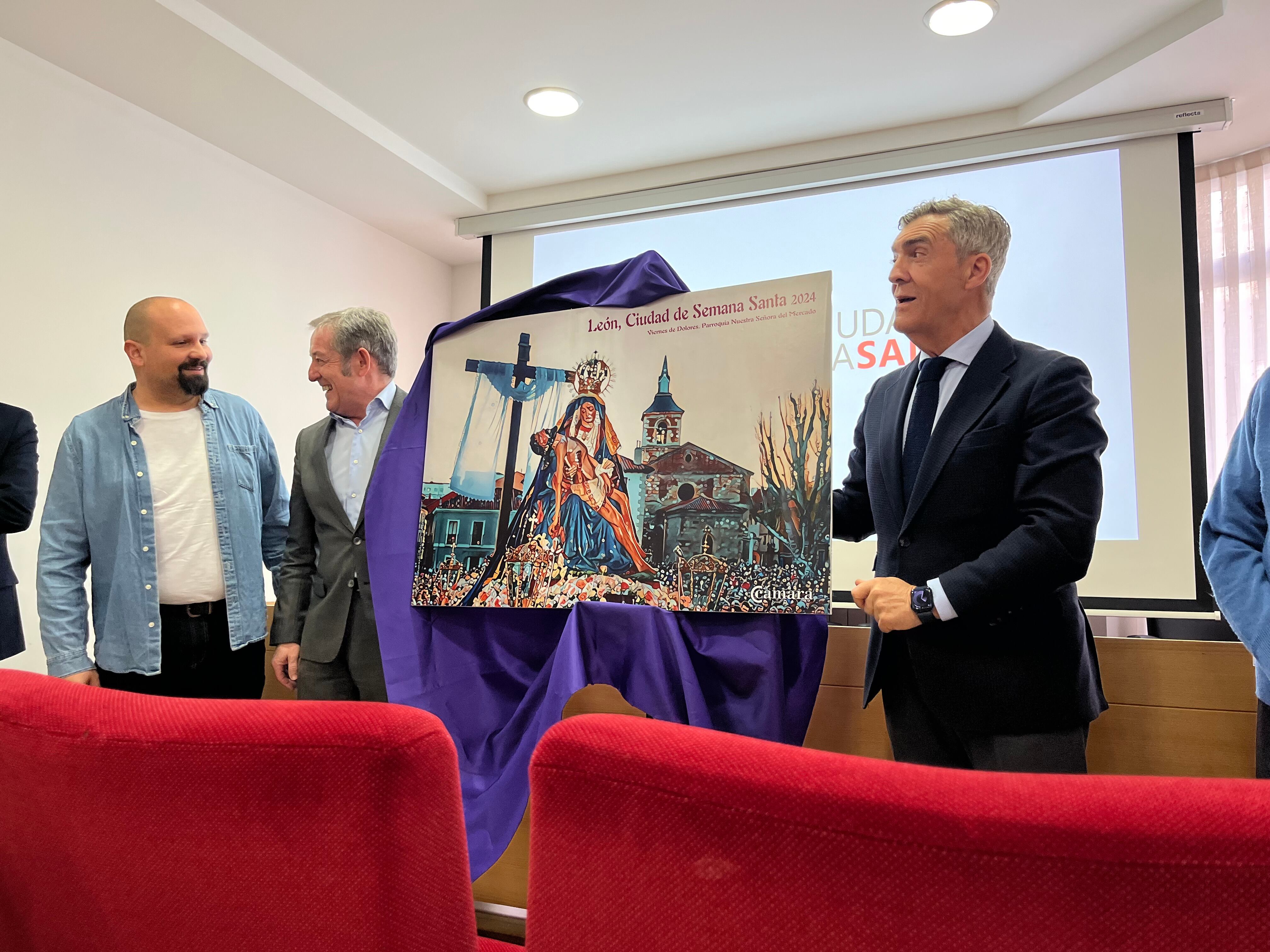 Presentación del cartel de la Semana Santa leonesa en la Cámara de Comercio