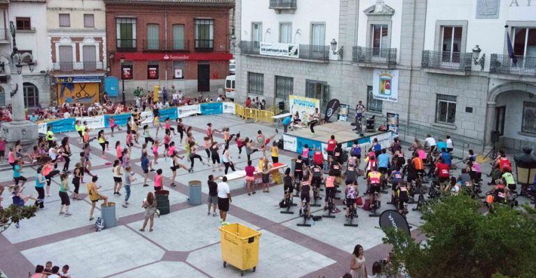 Festival nocturno de baile Zumba y Ciclo de Colmenar Viejo