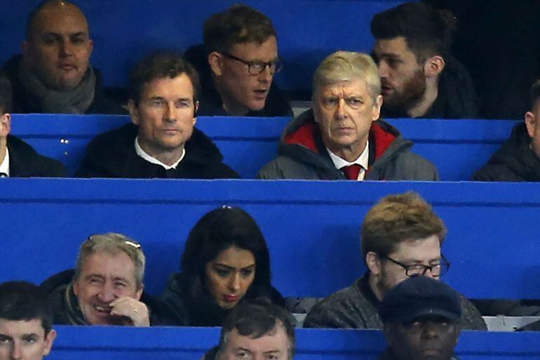 Wenger ve el Chelsea-Arsenal desde la grada