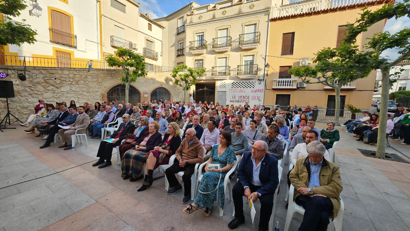 Público asistente a la entrega las los III Premios Villa de Bedmar