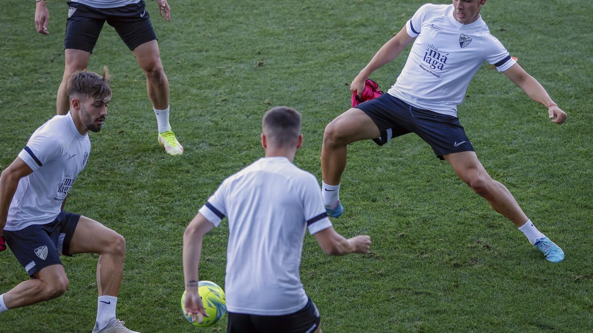 Sólo le queda un entrenamiento al Málaga antes de terminar la temporada