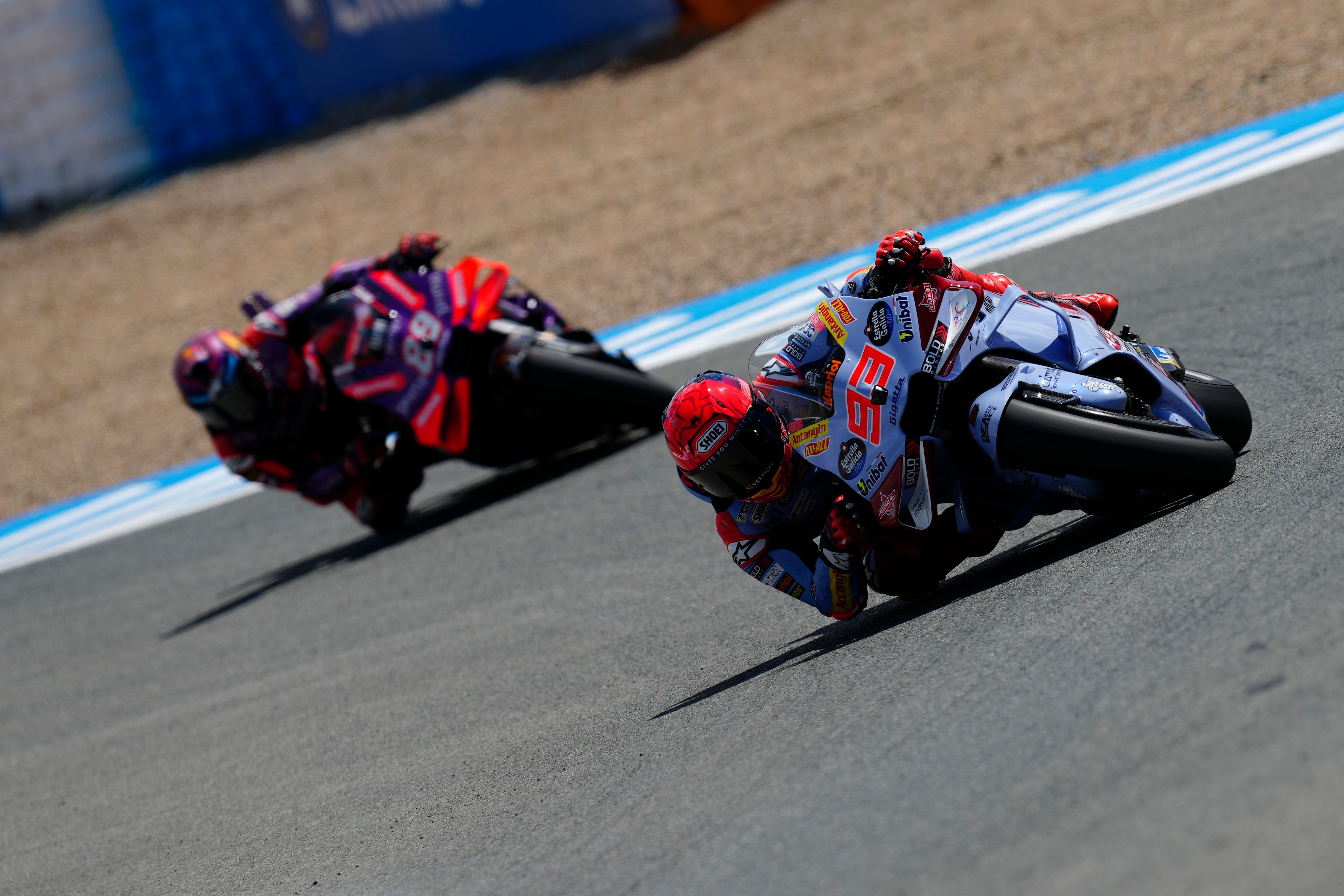 Marc Marquez y Jorge Martin, durante el GP de Jerez de esta temporada. (Jose Breton/Pics Action/NurPhoto via Getty Images)